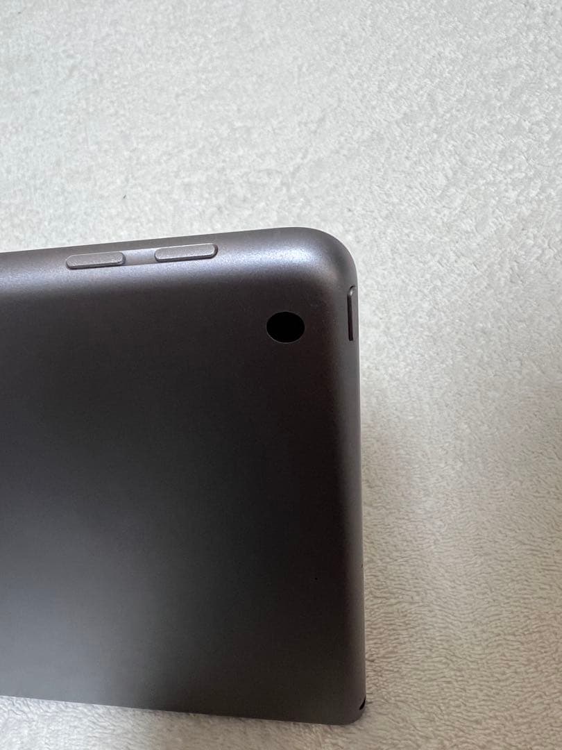 iPad 第6世代 128GB シルバー