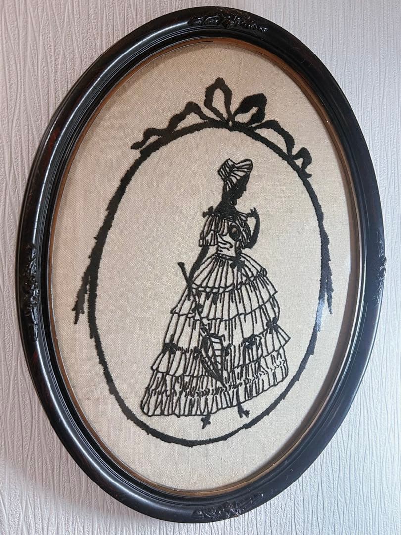 オーバルフレーム　イギリス　ヴィクトリアン シルエット刺繍　アンティーク