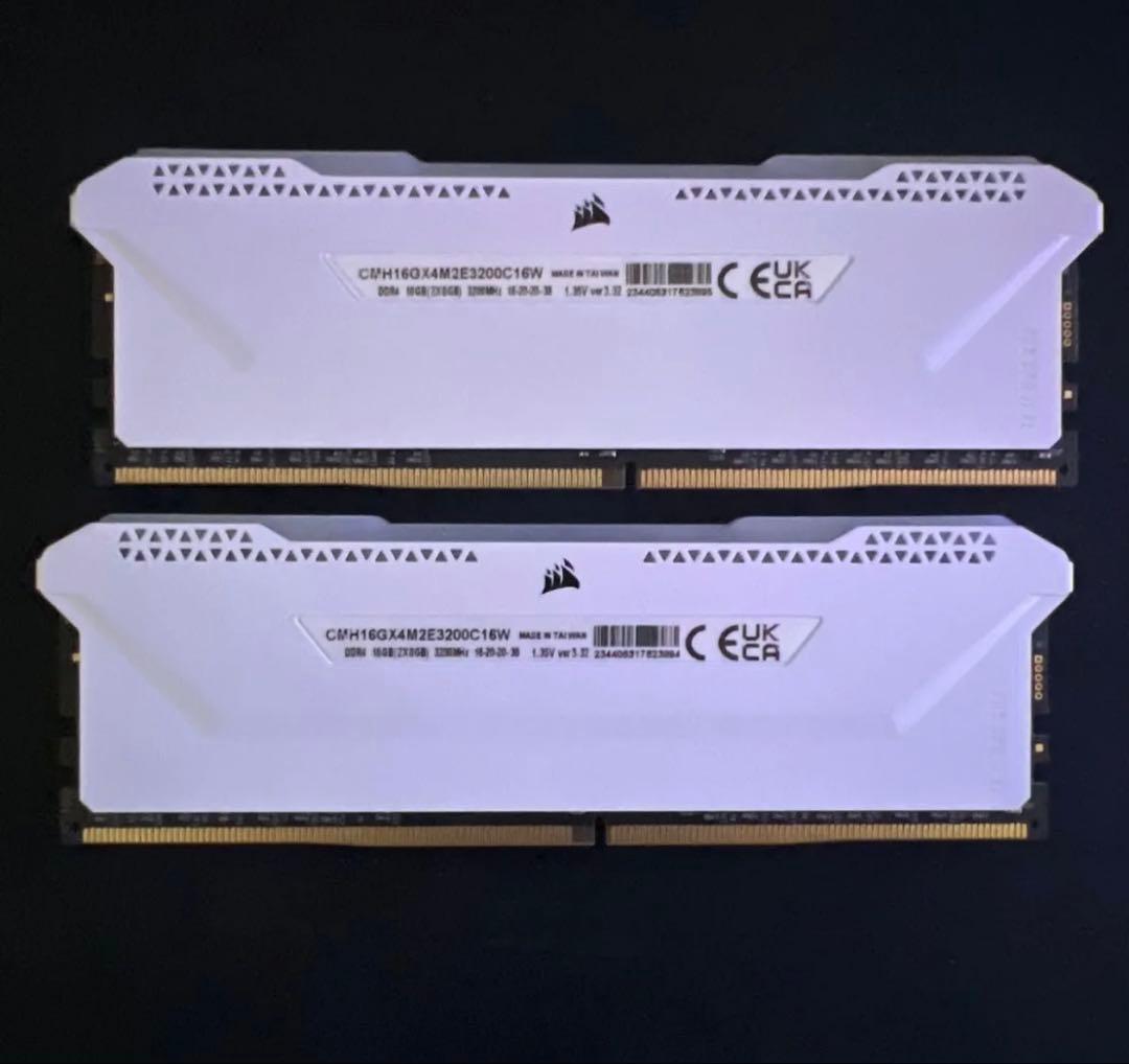 Corsair Vengeance 16GB DDR4 3200MHz ホワイト