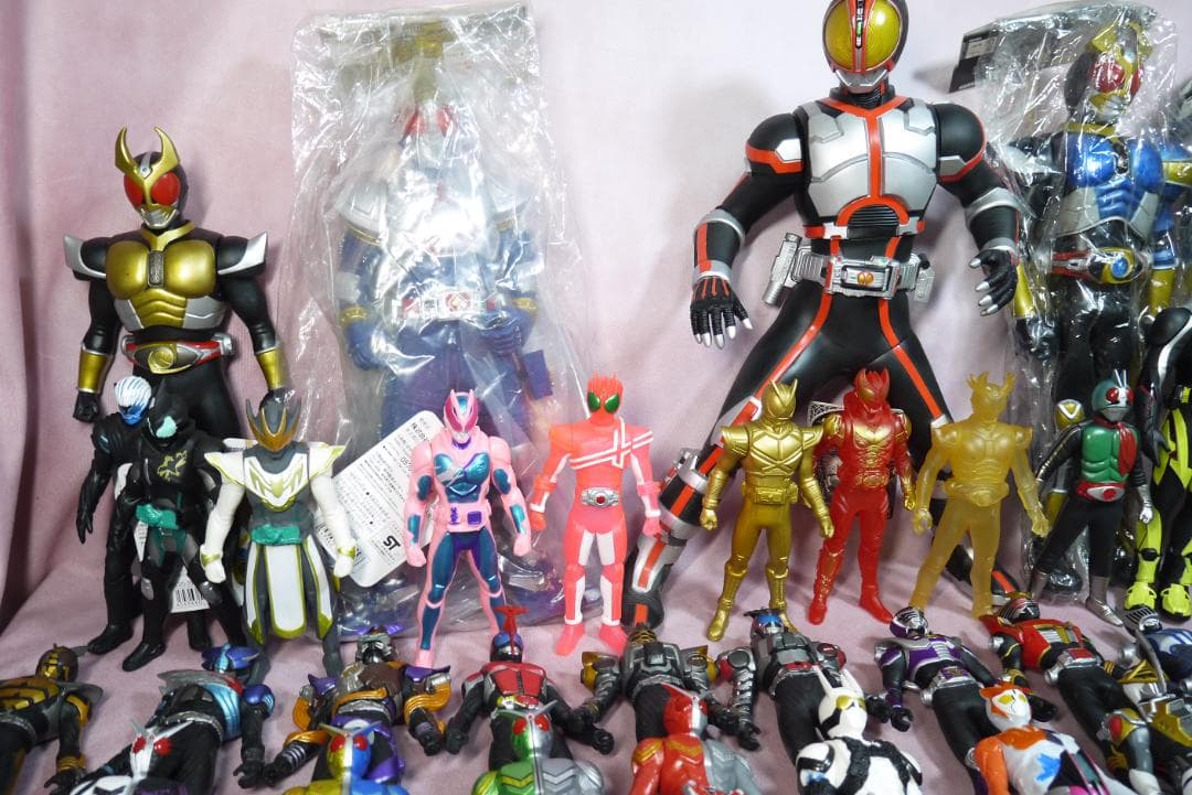 ライダーヒーローシリーズ　ビッグサイズソフビフィギュア　111体セット