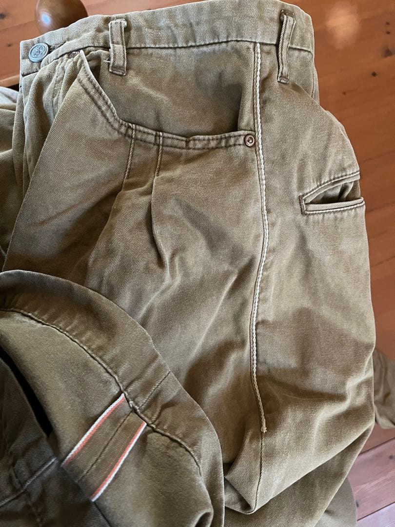 最終お値下げ　ミナペルホネン ベージュワイドパンツ チノパン