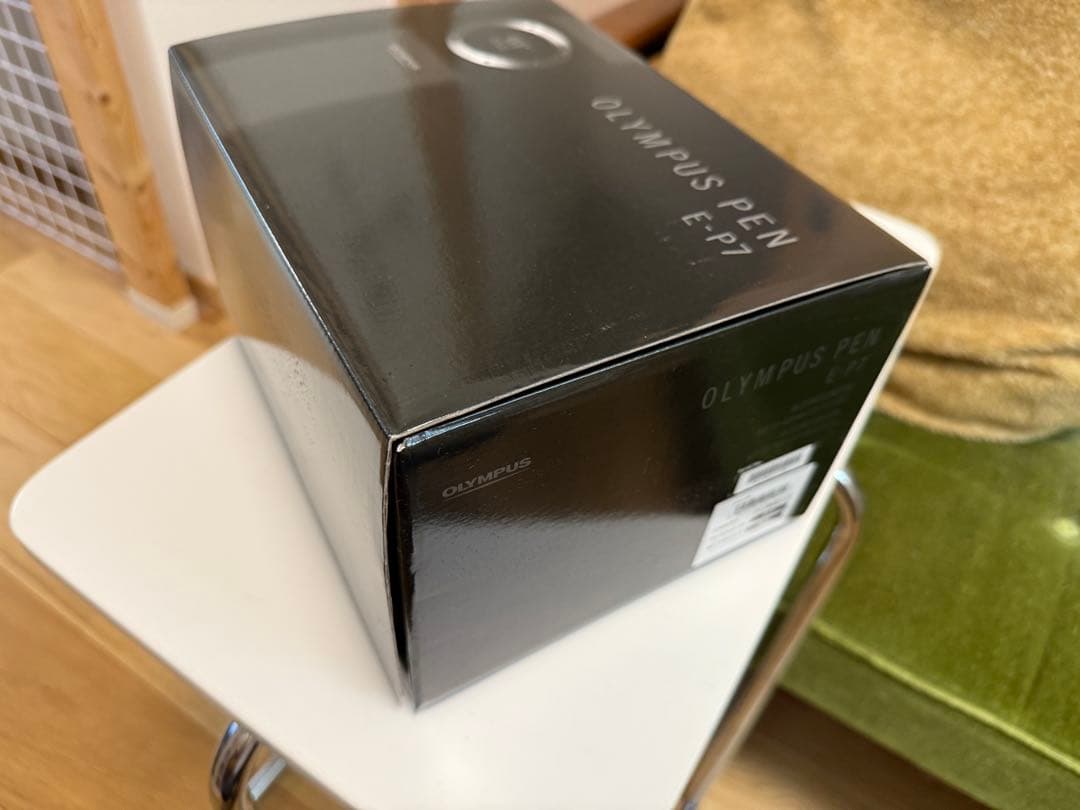 OLYMPUS PEN E-P7 ダブルズーム 美品 外箱保証書付