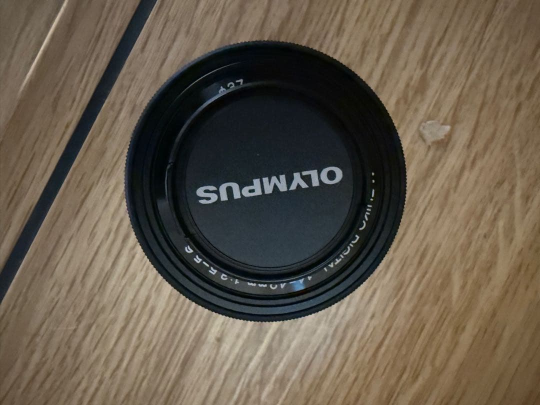 OLYMPUS PEN E-P7 ダブルズーム 美品 外箱保証書付