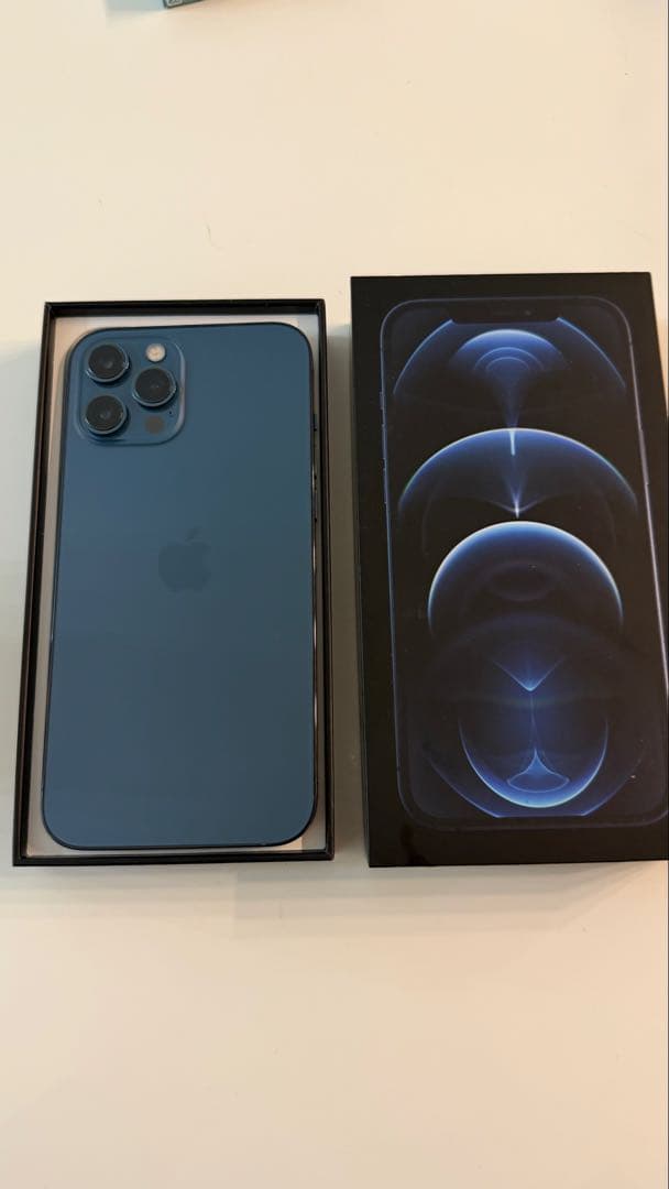 Apple iPhone 12 Promax青色 本体 箱付き