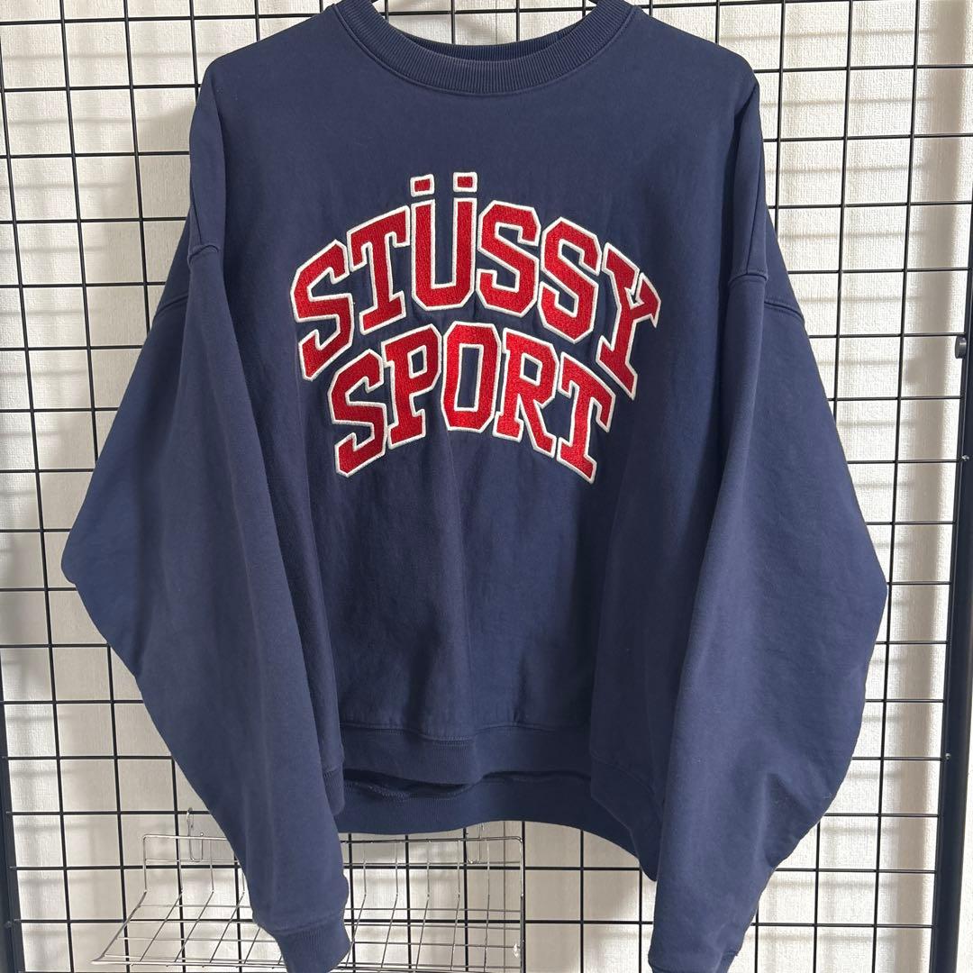 STUSSY ネイビー　スウェット