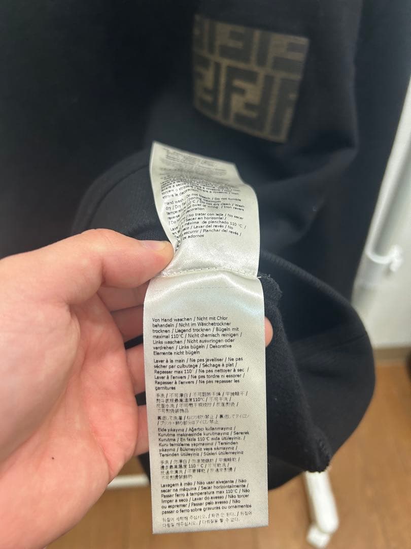 Fendi ブラック クルーネック スウェット