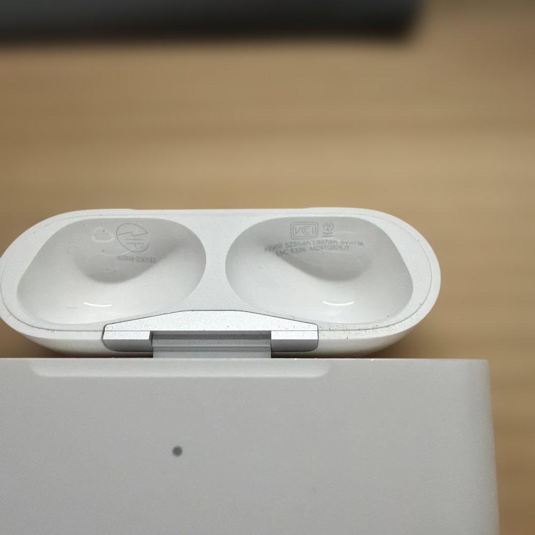 AirPods Pro 第2世代ホワイト 本体