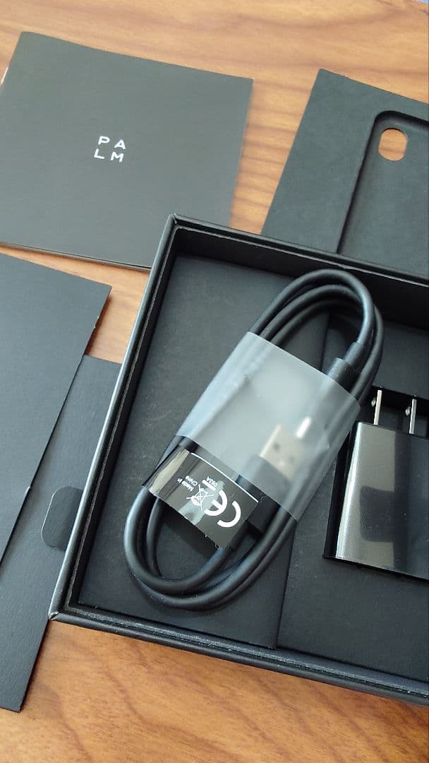 Palm Phone PVG100E mophie juice packセット