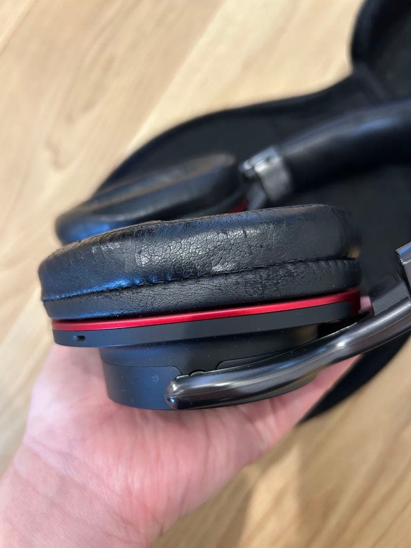 SONY 有線ヘッドホン キャリングケース付き