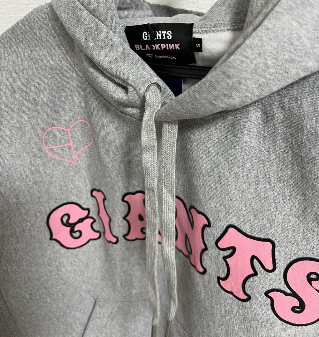読売ジャイアンツ×BLACKPINK ロゴ　フーディー　グレー