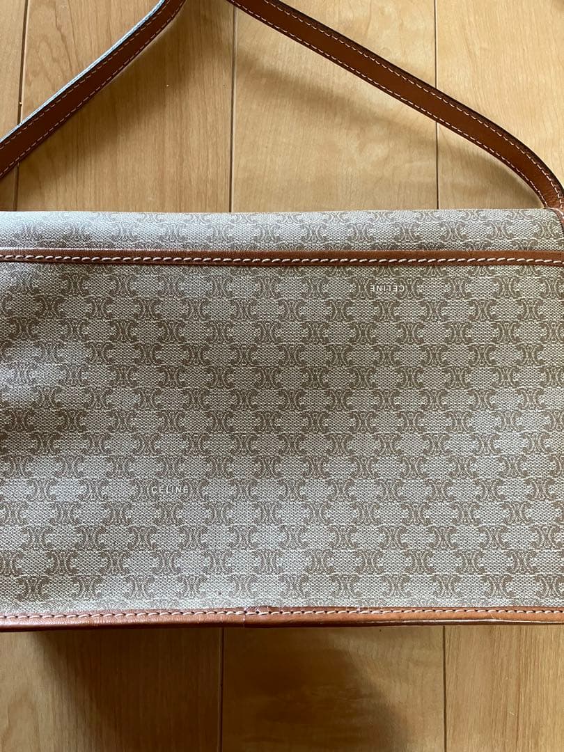 セリーヌ　レディースショルダーバッグ　レトロ