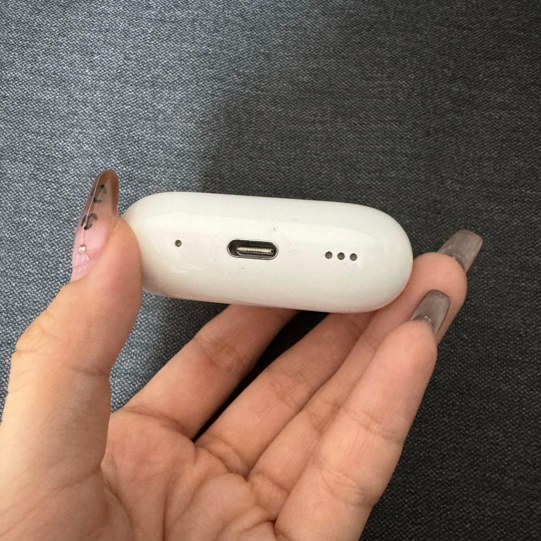 Apple AirPods Pro 2 (第2世代) USB–C