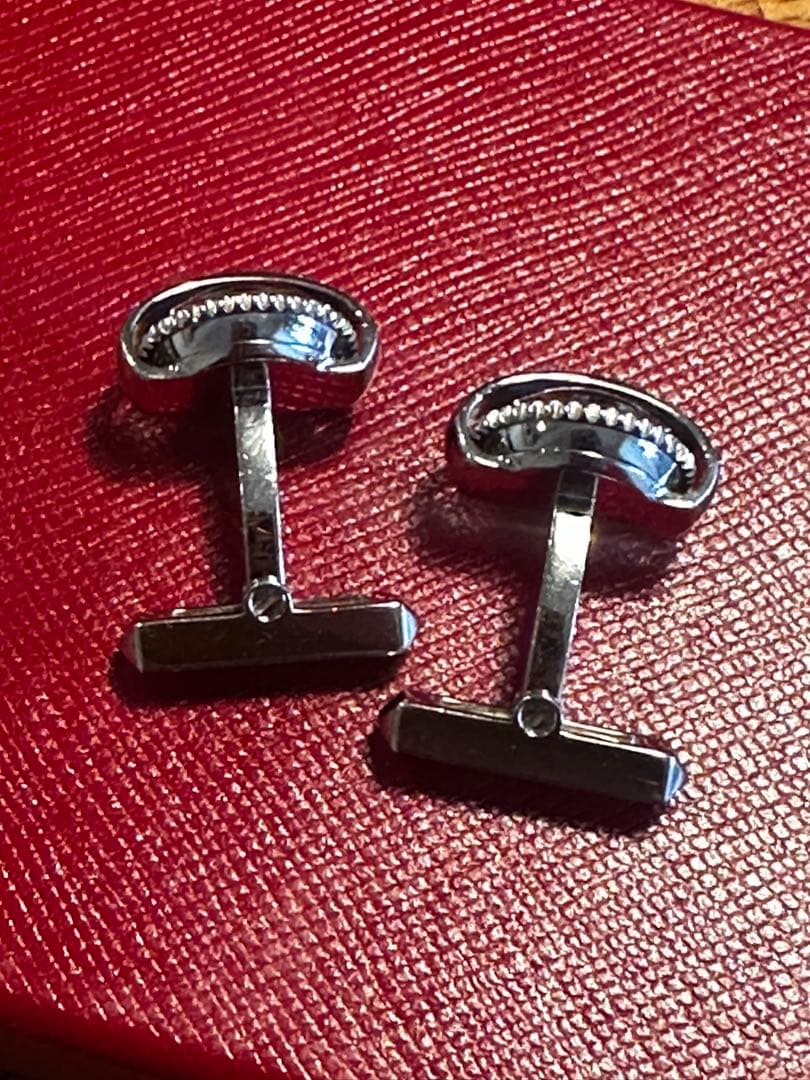 青色球体の金属製カフリンクス