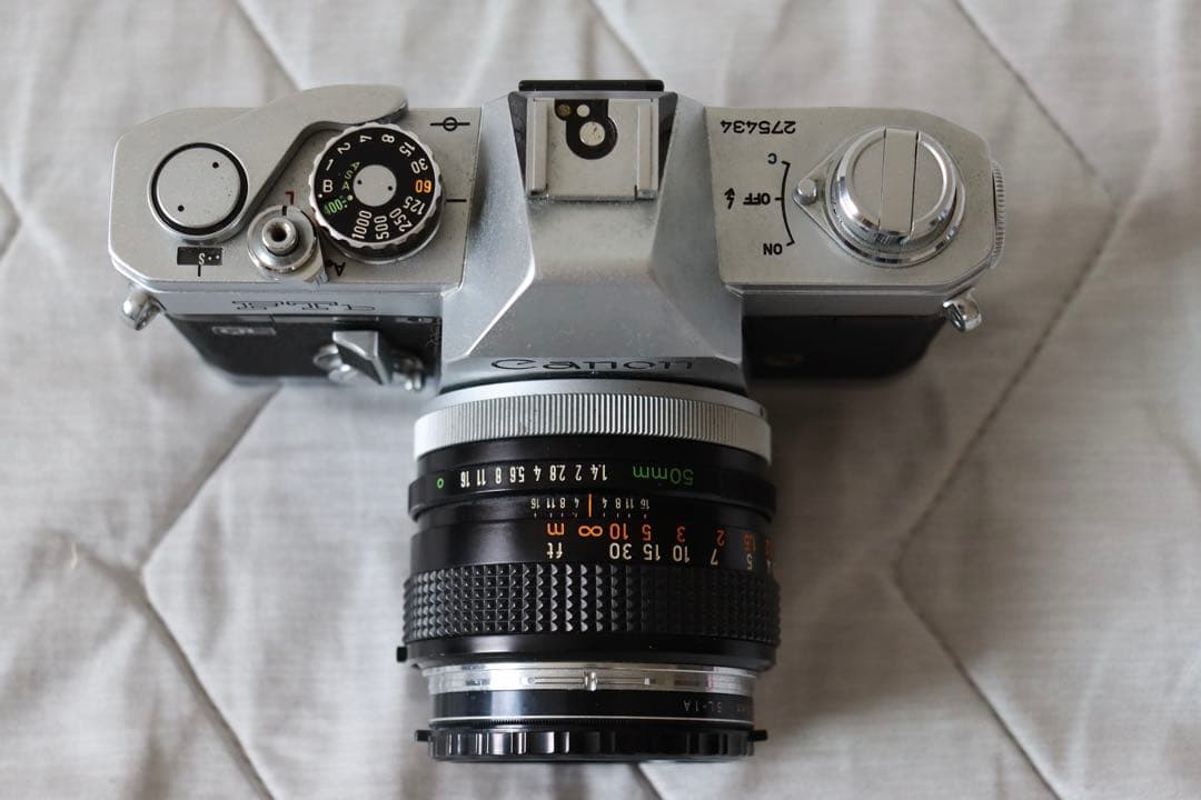 【中古品】Canon FTb（本体・レンズ2本・ストロボ・バッグ）