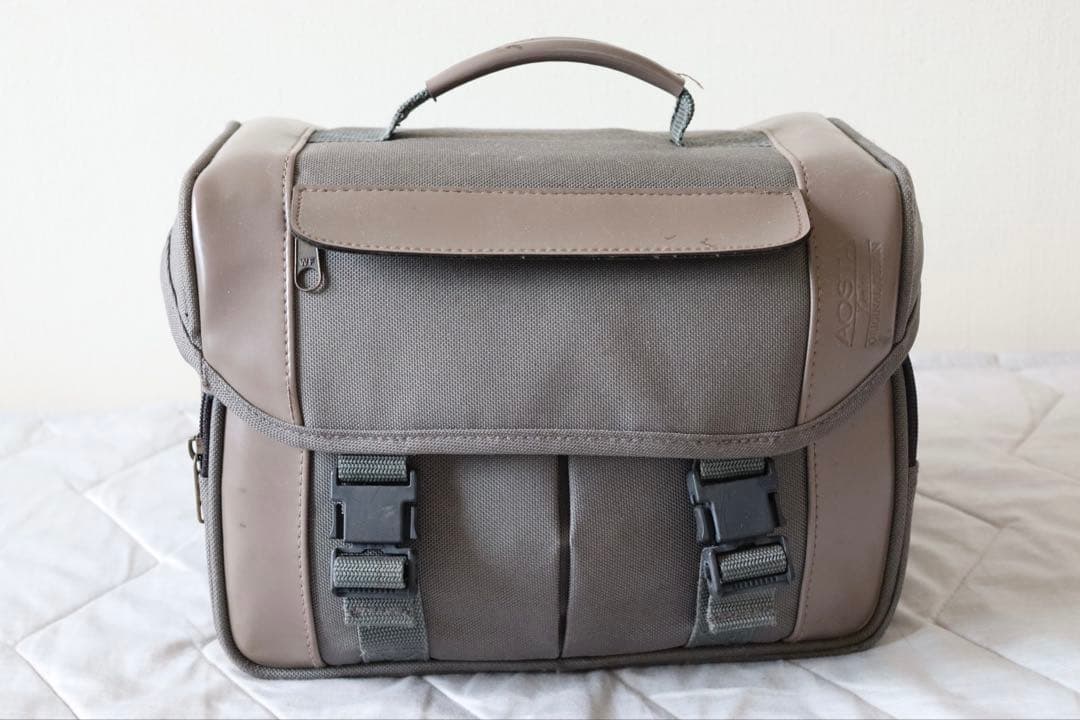 【中古品】Canon FTb（本体・レンズ2本・ストロボ・バッグ）