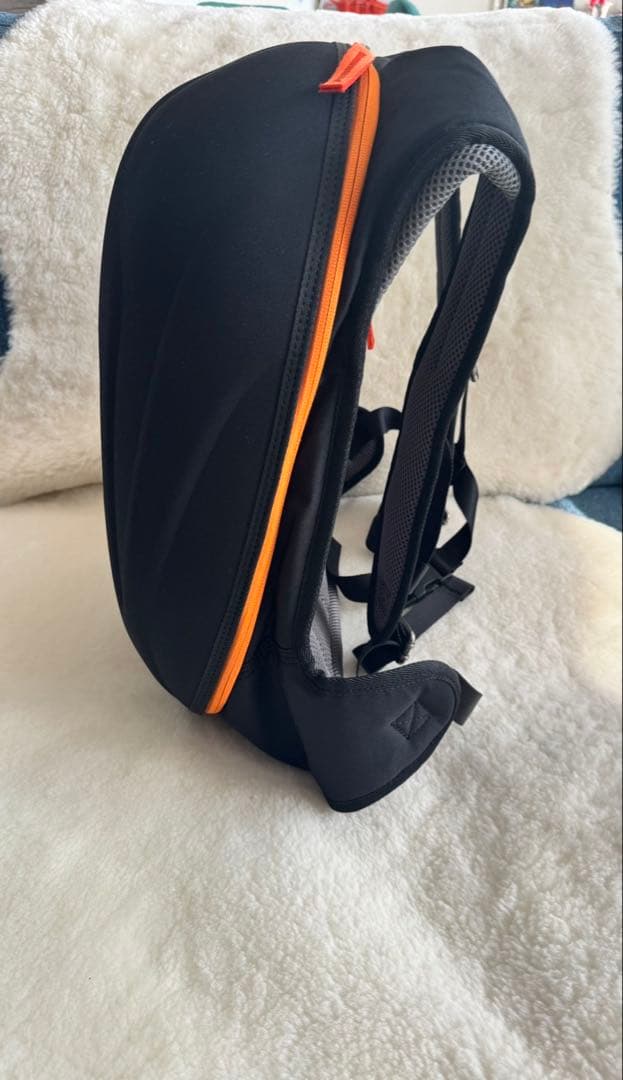 エルゴノミックデザイン ブラックリュック(DIESEL)