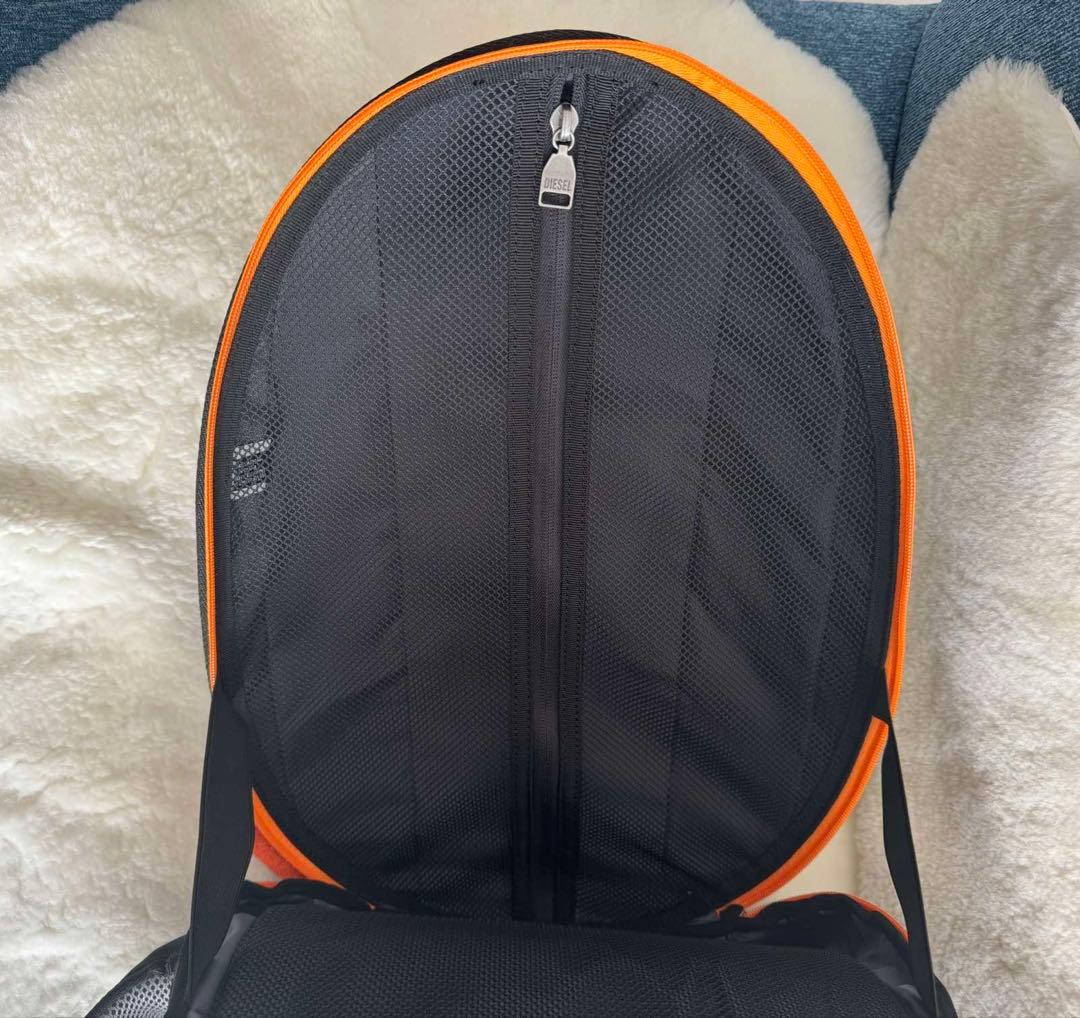 エルゴノミックデザイン ブラックリュック(DIESEL)