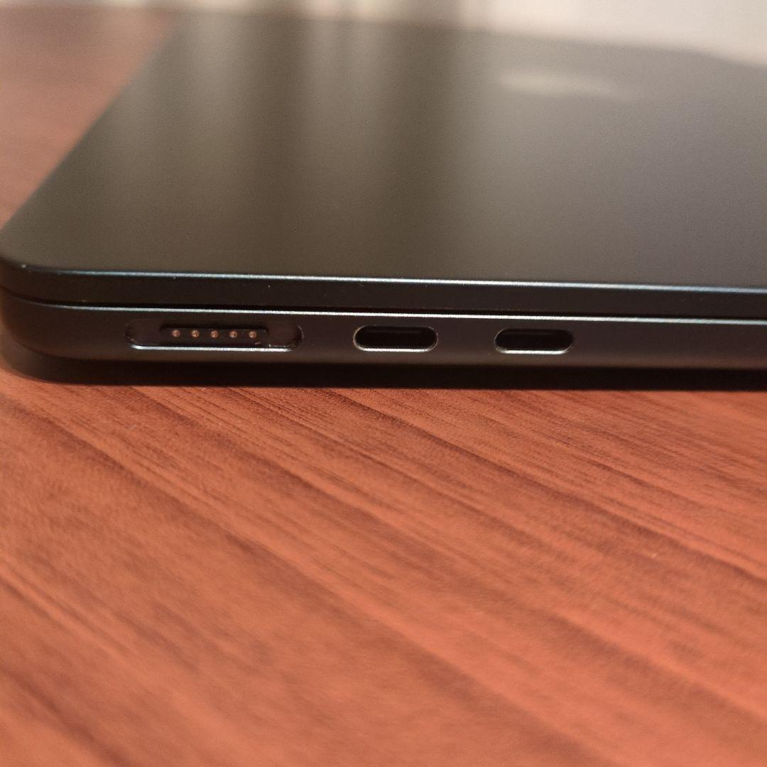 Macbook Air M2 2022 8GB 512GB ミッドナイト