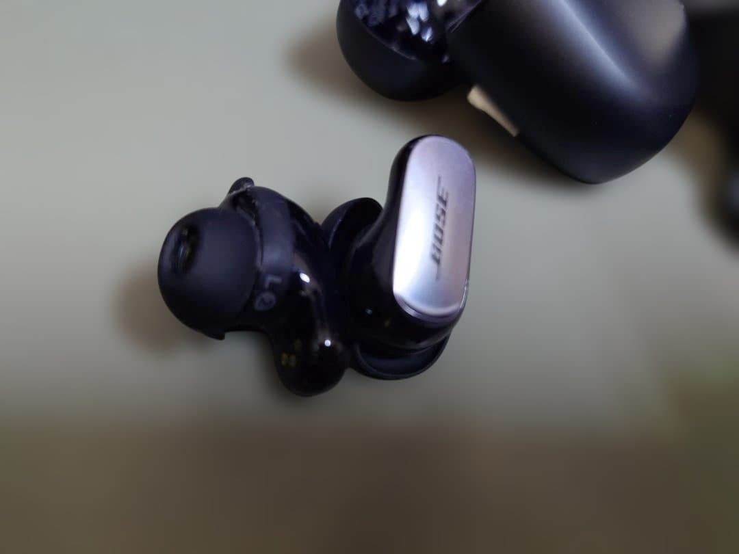 BOSE ULTRA earbuds ブラック 中古美品
