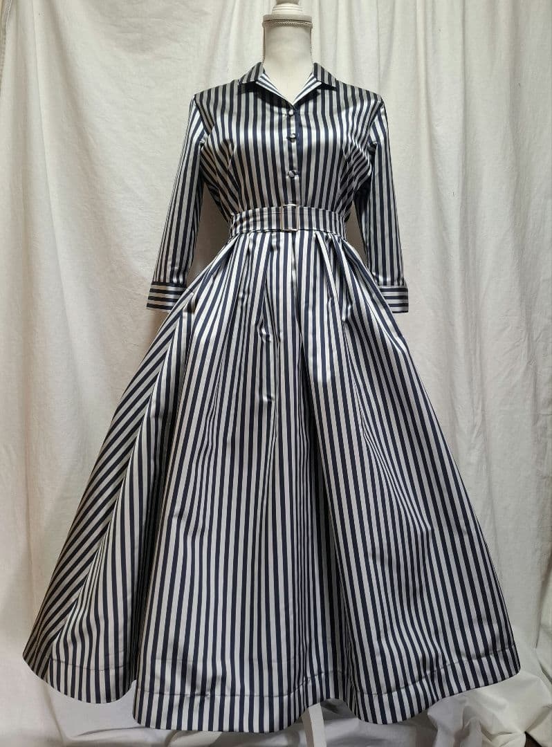 羽様 フレアワンピース