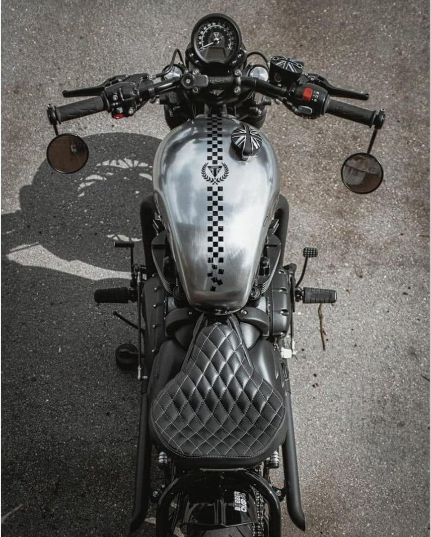 トライアンフ　タンクキャップ　ユニオンジャック