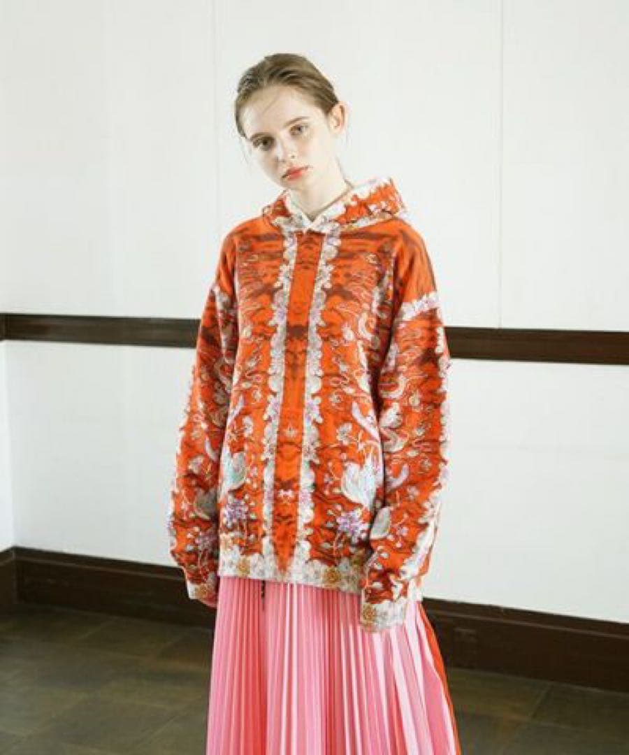 AHCAHCUM あちゃちゅむ　刺繍プリント　BIGパーカー