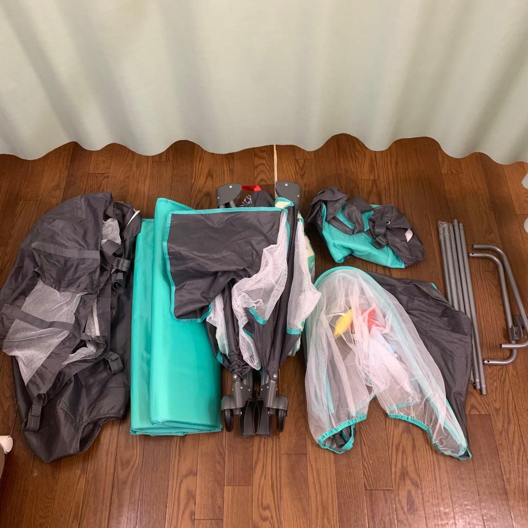 ベビーベッド プレイヤード おむつ替えテーブル付 おもちゃ 蚊帳付き