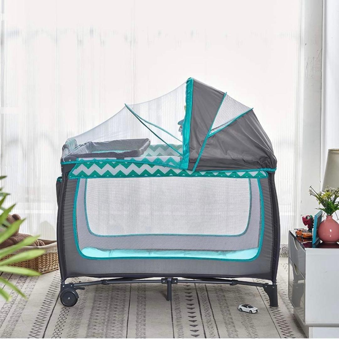 ベビーベッド プレイヤード おむつ替えテーブル付 おもちゃ 蚊帳付き