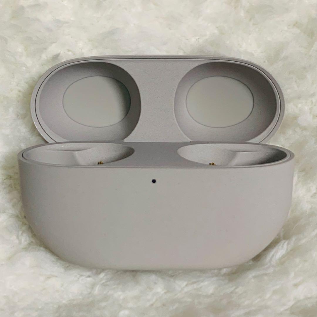 美品　SONY WF-1000XM5 プラチナシルバー　充電ケースのみ