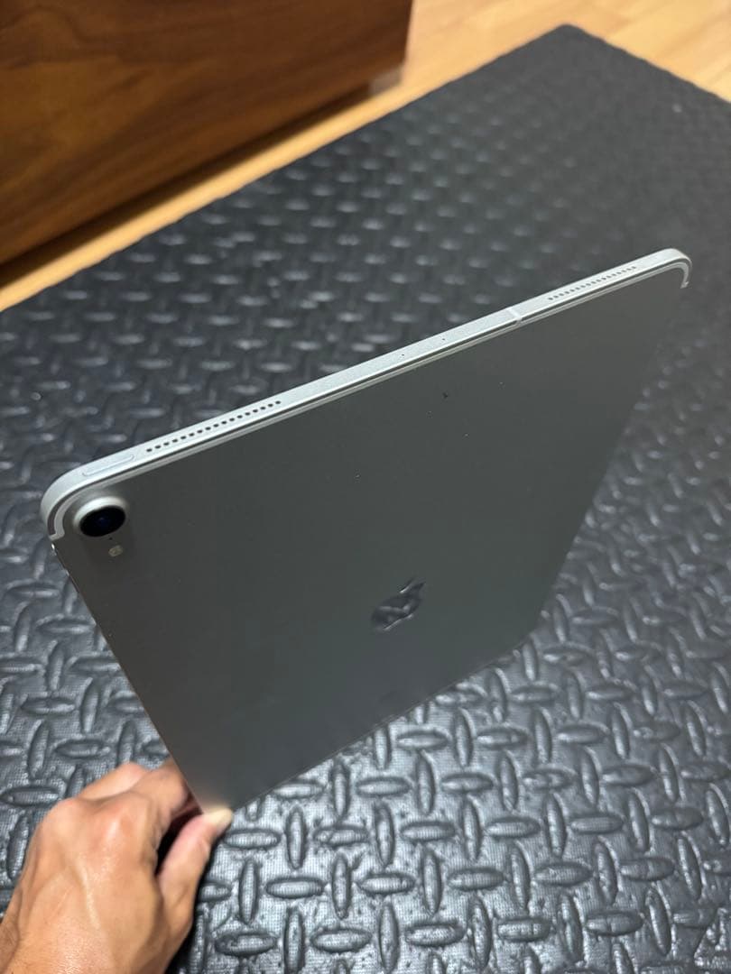 iPad Pro (12.9インチ) 第3世代 64GB 【ケース付き】