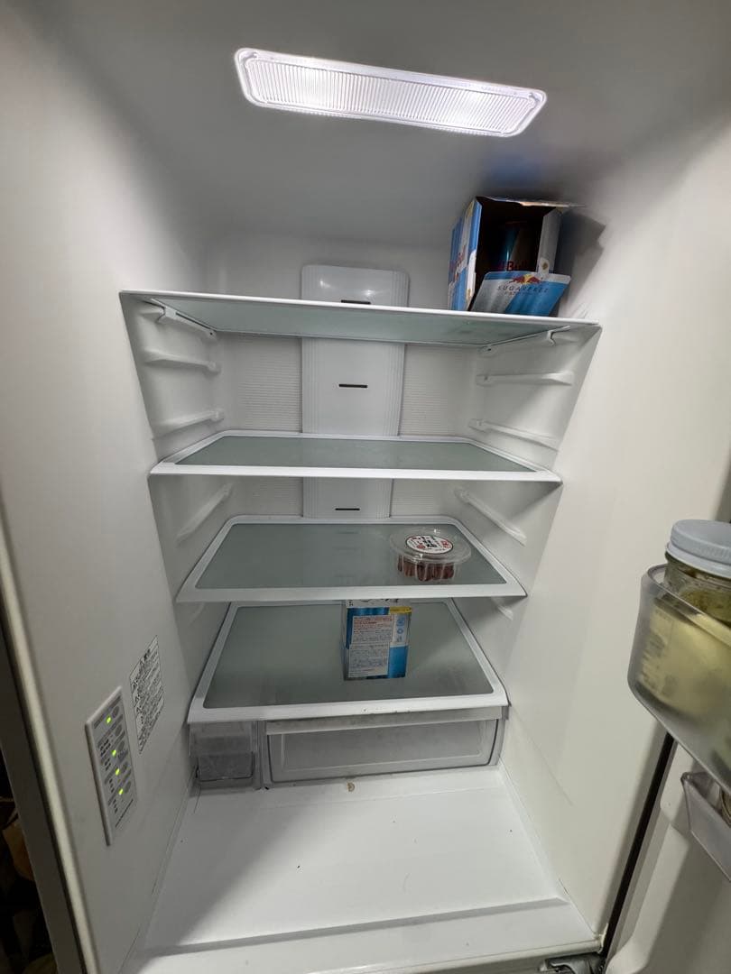 HITACHI シルバー冷蔵庫(定価10万)