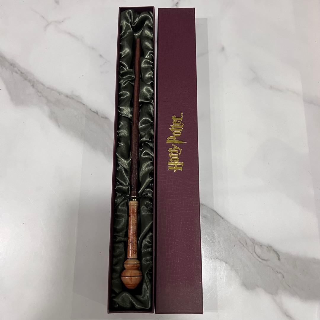 ハリーポッター　魔法の杖　WB ワーナー　シリアルナンバー入り