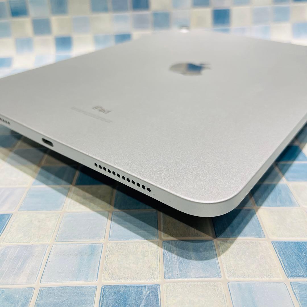 美品 Wi-Fi iPad 第10世代 本体 64GB シルバー 電池良好