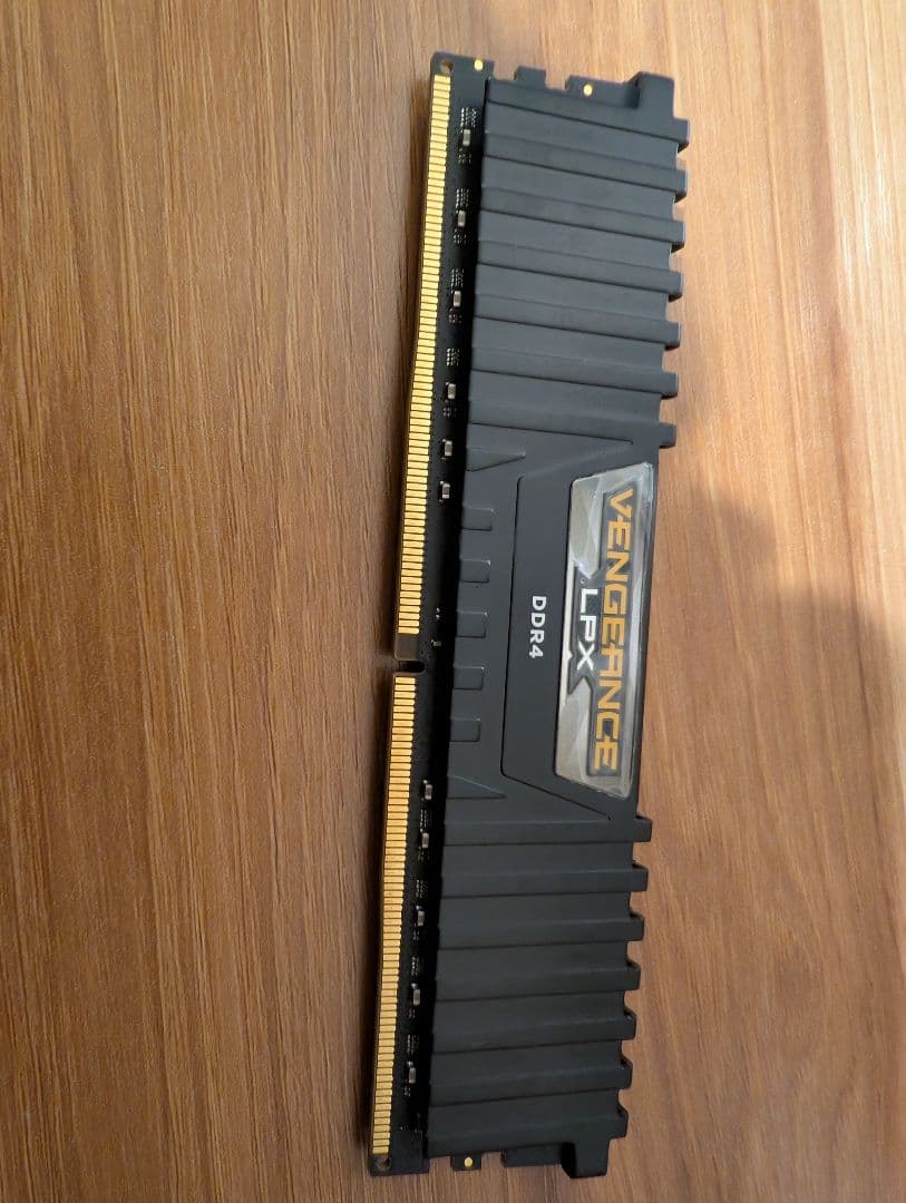 CORSAIR DDR4-3600MHz メモリ 1枚