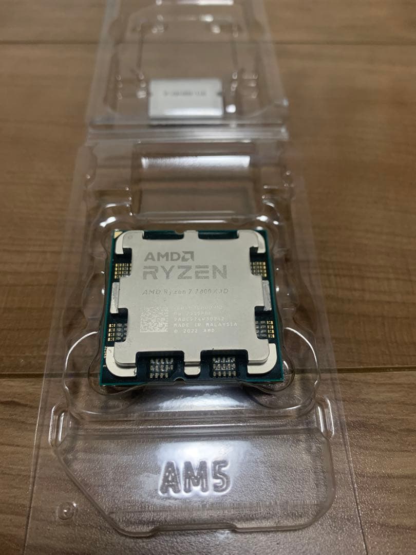 AMD Ryzen 7 7800X3D CPU バルク品