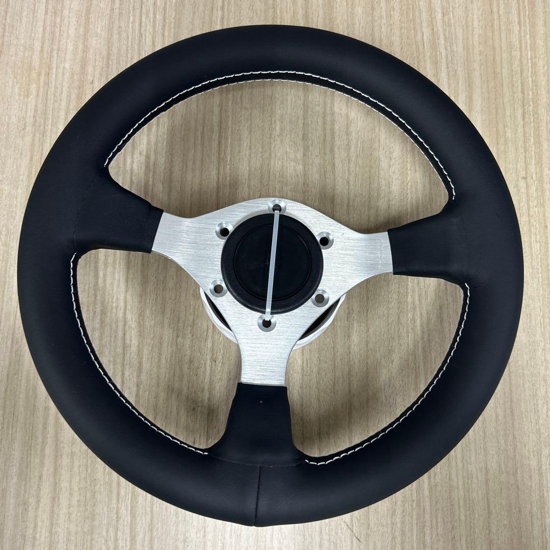 28パイ ステアリングホイール
