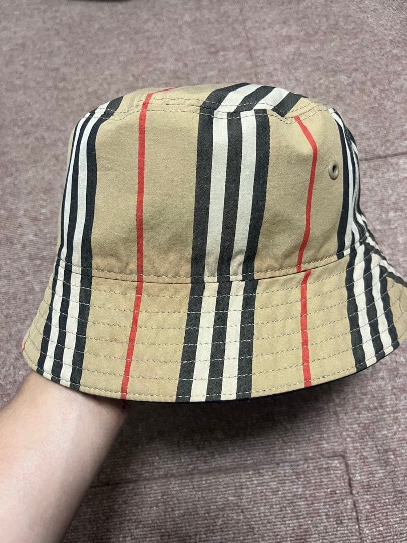 BURBERRY バケットハット ベージュストライプ