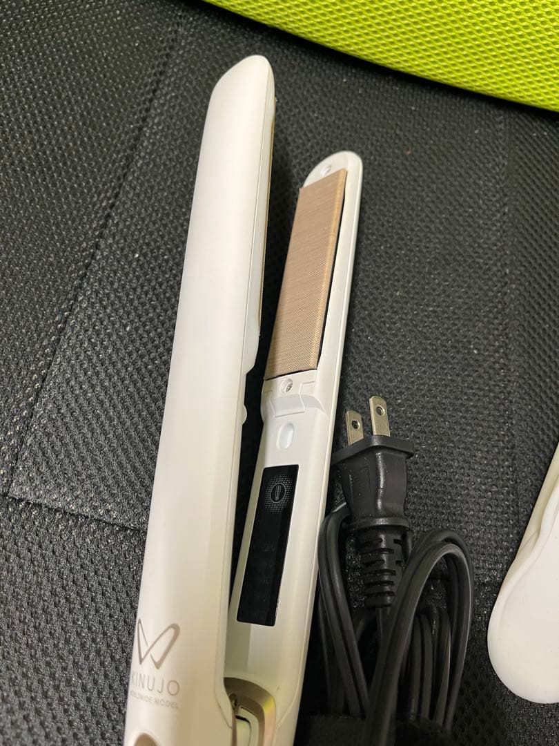 絹女 ストレートヘアアイロン KINUJO DS100