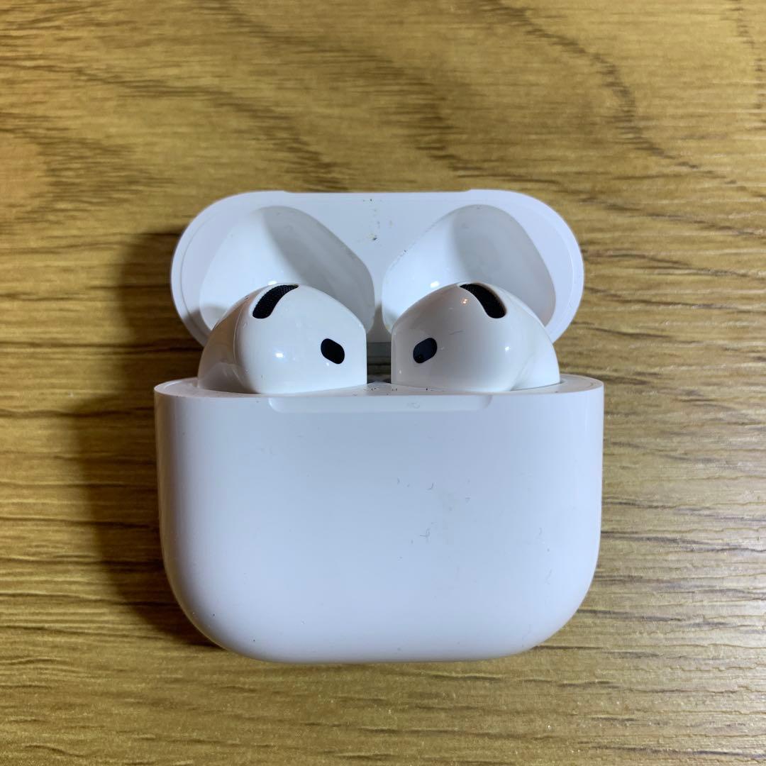 Apple AirPods 第4世代　A3058 ノイズキャンセリング付きなし