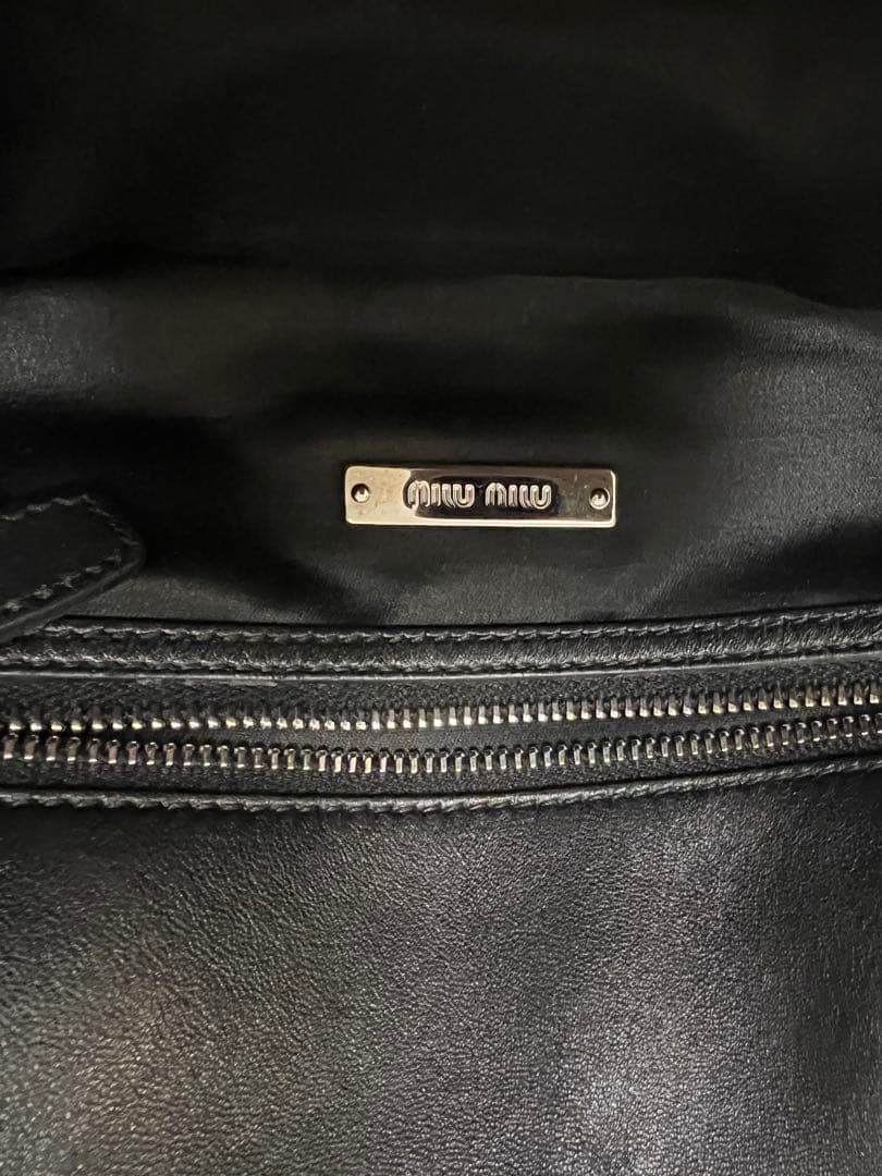 Miu Miu 黒　ナッパクリスタルビジューパーティーバッグ　クラッチバッグ