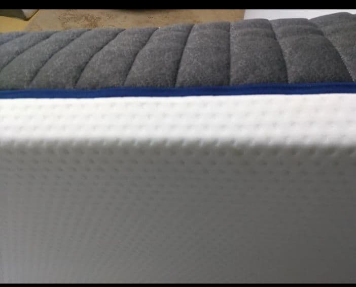 全国送料無料！エマ・スリープ エマ・プレミアム V2 シングル