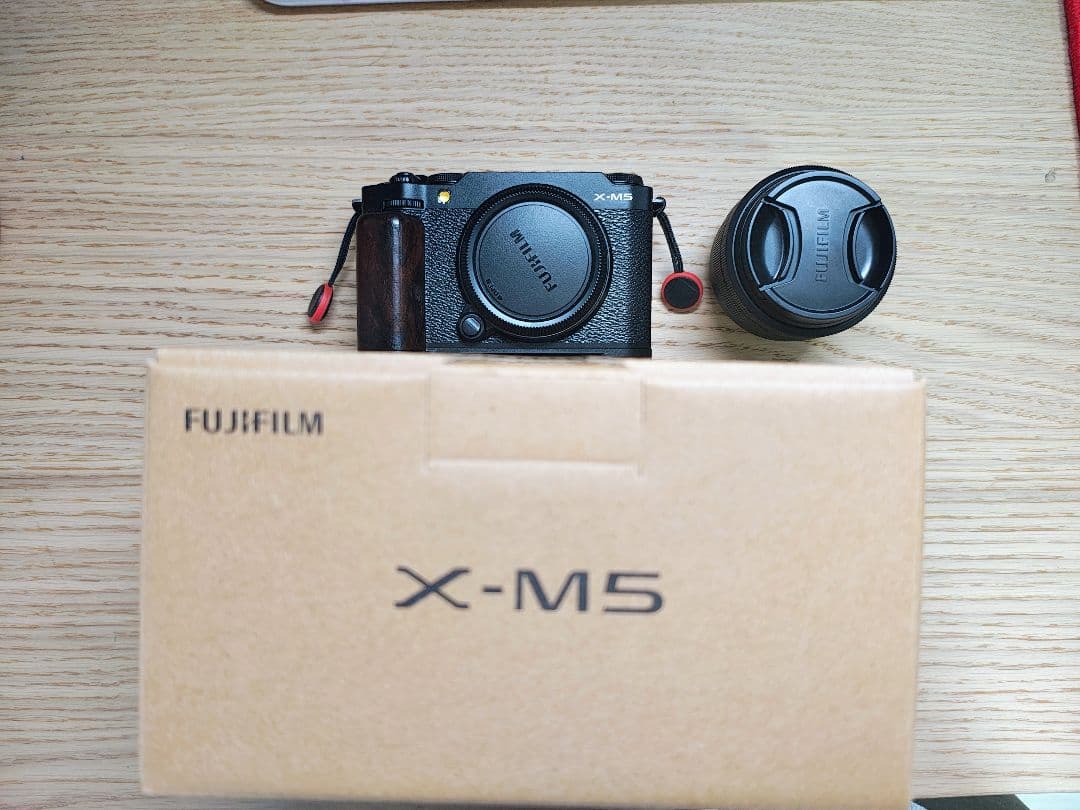 FUJIFILM X-M5 ミラーレスカメラ