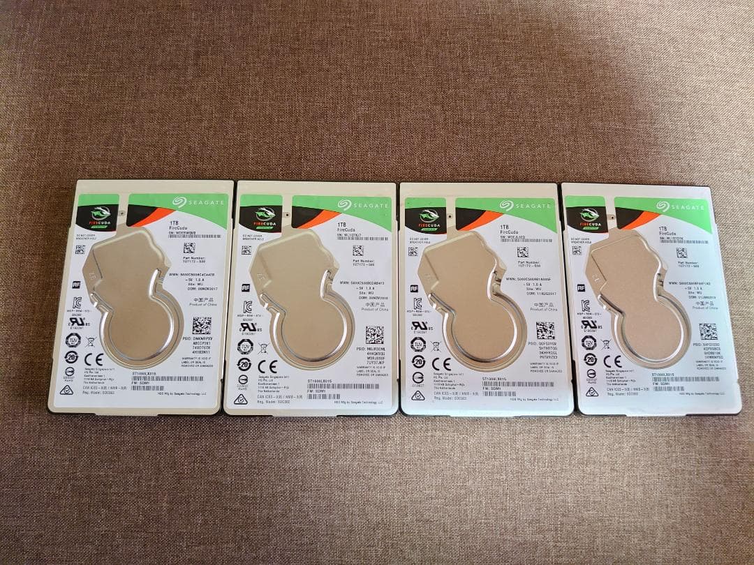 ✨4個セット✨HDD 1000GB✨大容量1TB✨2.5インチ✨06-06