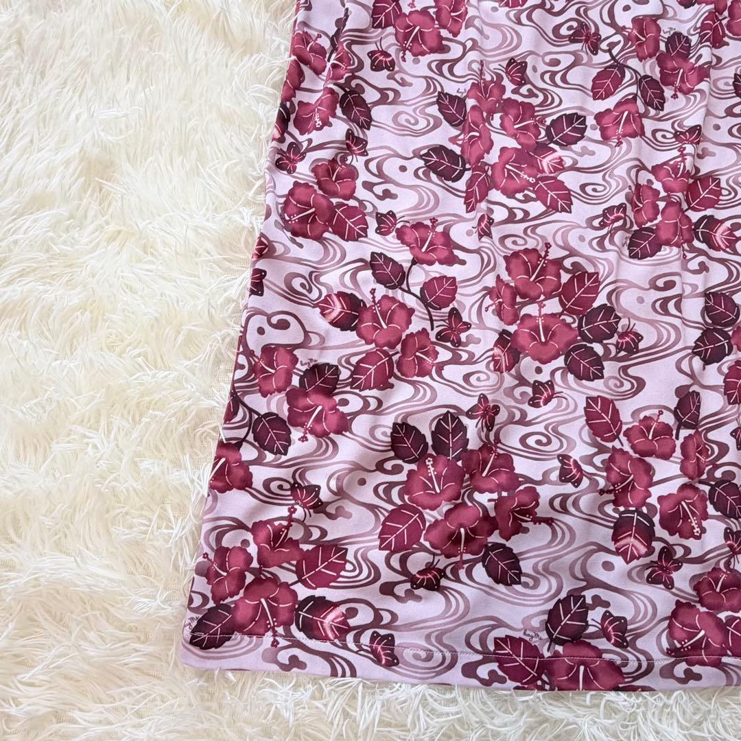 美品　9号　kayme ケイミー　紅ハイビスカス　ツイストワンピ　花柄　ピンク