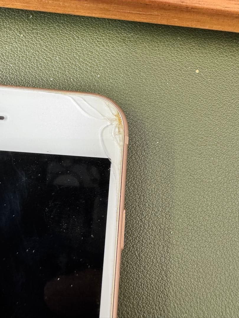 iPhone8Plus 256gb ピンクゴールド