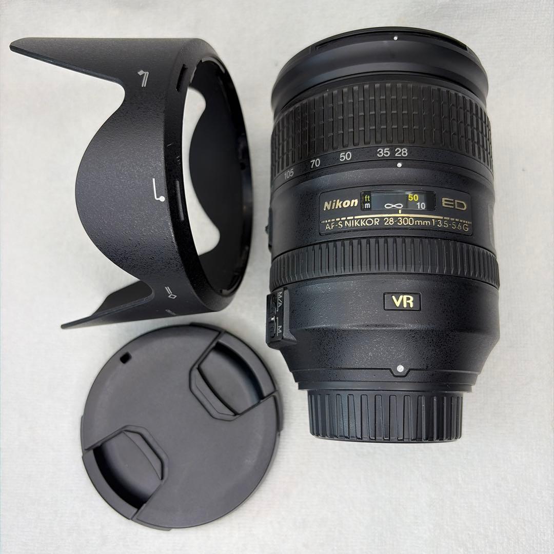極美品 Nikon AF-S 28-300mm F3.5-5.6 G ED VR