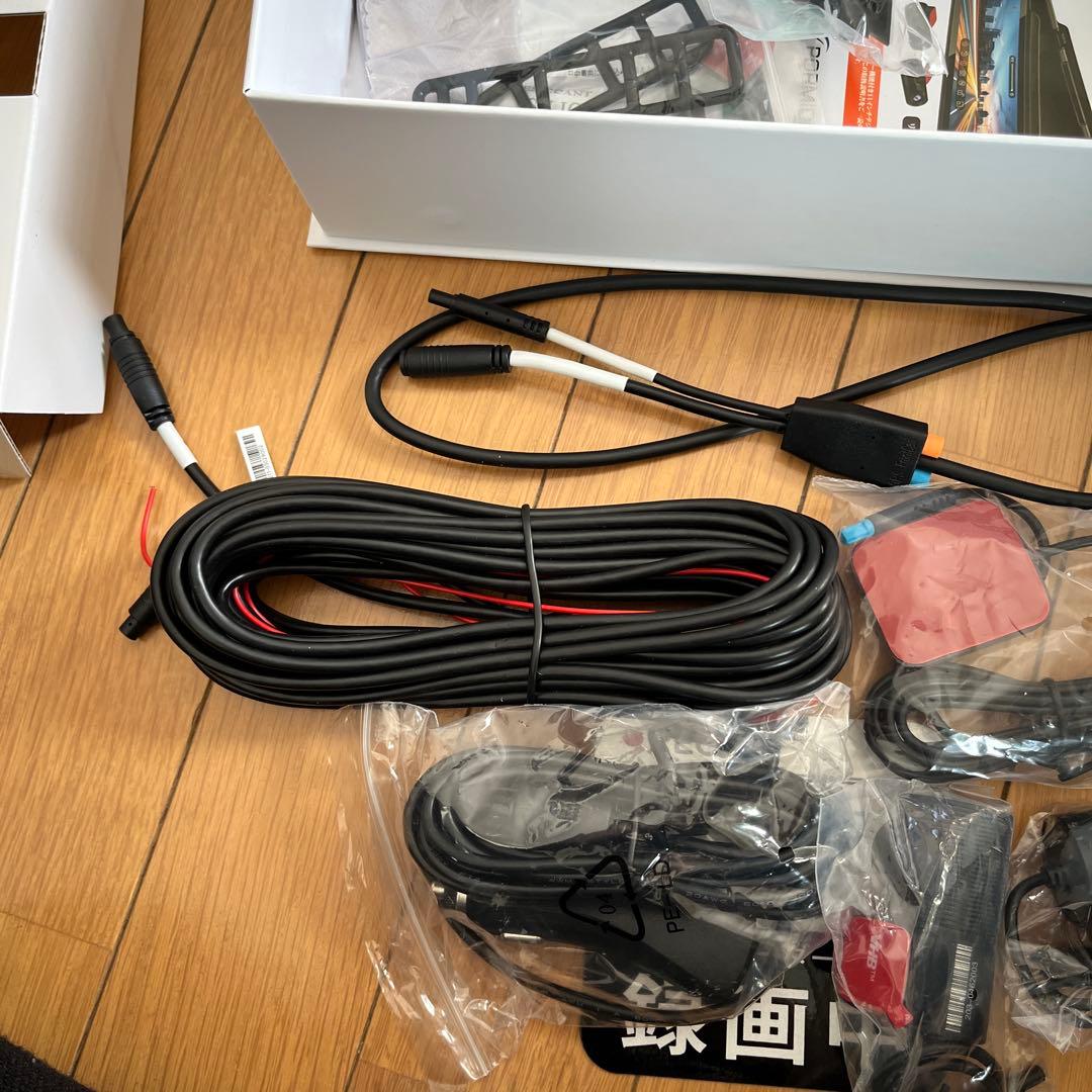 【特価】PORMIDO PRD6XC 高輝度ミラー型ドラレコ　駐車監視付き