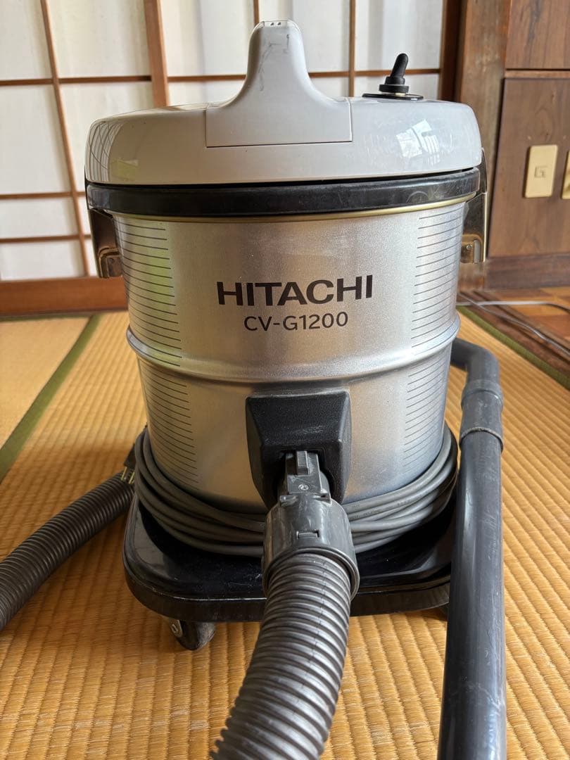 HITACHI CV-G1200 業務用掃除機【中古品】