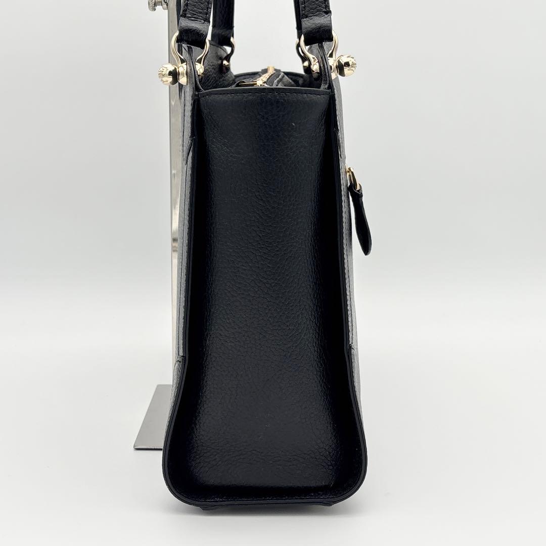 【美品】ANNA SUI 自立 底鋲 肩掛け A4 ビジネスバッグ ロゴ レザー