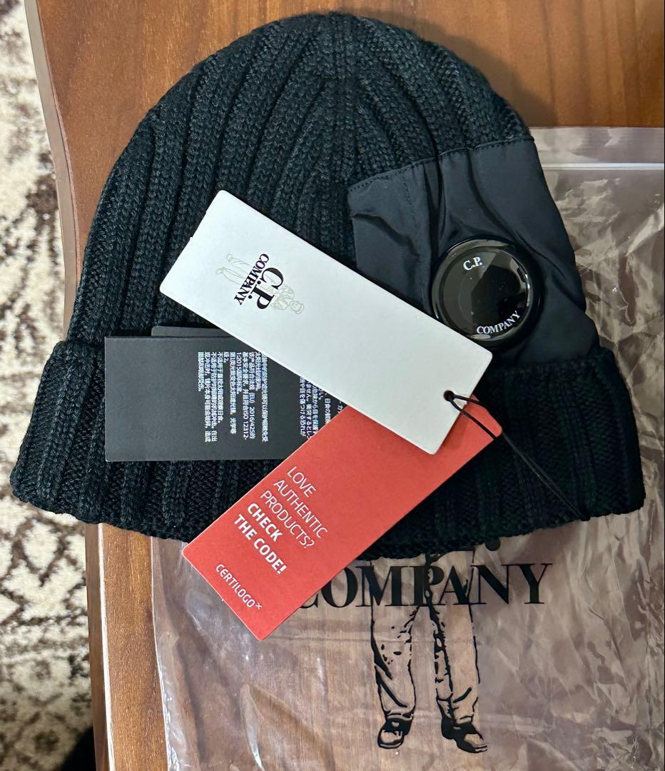 P*読様 C.P. COMPANY ブラック ニット帽